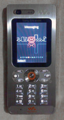 Sony Ericsson W880 2