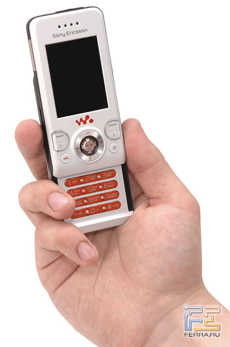  Sony Ericsson W580i   1