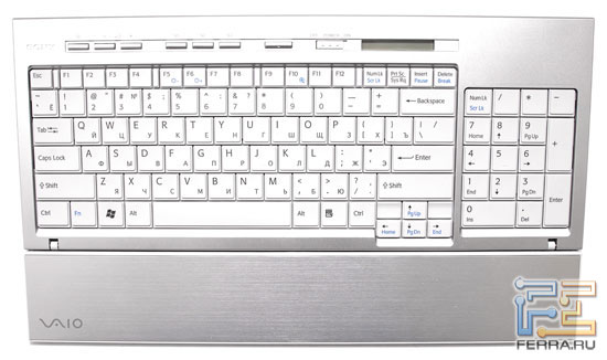 Sony VAIO LA2:    